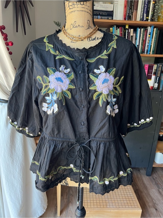 Jennifer & Grace Tops - Black Embroidered Peplum Blouse with Lavender Floral Detail/ jennifer&Grace size